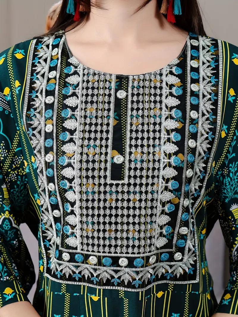 Boho Paisley Maxi Dress – Multicolor Ethnic Print, Flowy & Elegant